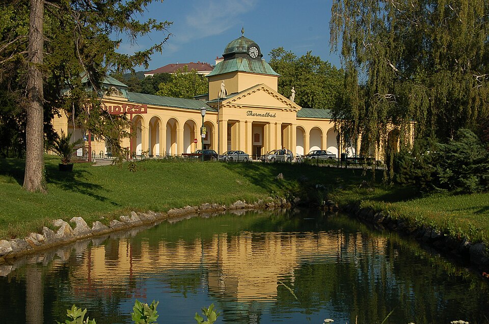 Stadtansicht von Bad Vöslau in Niederösterreich – Umzugsunternehmen und Umzugsfirmen vor Ort finden