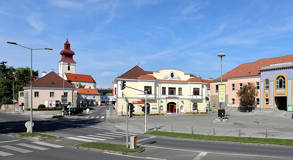 Stadtbild Groß-Enzersdorf, Niederösterreich – Umzugsfirmen und Umzugsservice in der Region