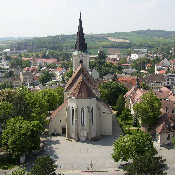 Stadtbild Hollabrunn, Niederösterreich – Umzugsfirmen und Umzugsservice in der Region