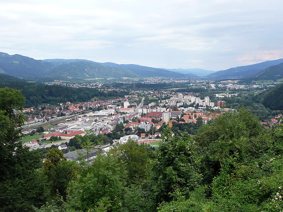 Stadtansicht von Kapfenberg in Steiermark – Umzugsunternehmen und Umzugsfirmen vor Ort finden