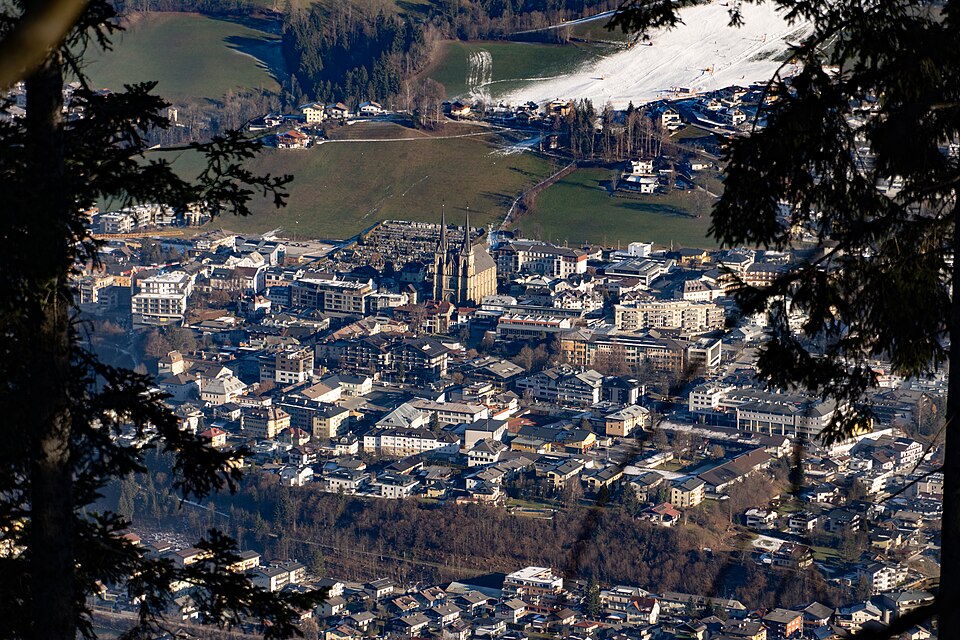 Stadtansicht von Sankt Johann im Pongau in Salzburg – Umzugsunternehmen und Umzugsfirmen vor Ort finden