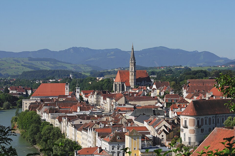 Stadtansicht von Steyr in Oberösterreich – Umzugsunternehmen und Umzugsfirmen vor Ort finden