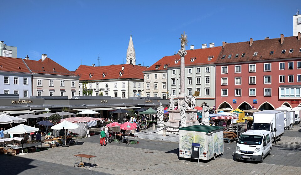 Stadtbild Wiener Neustadt, Niederösterreich – Umzugsfirmen und Umzugsservice in der Region